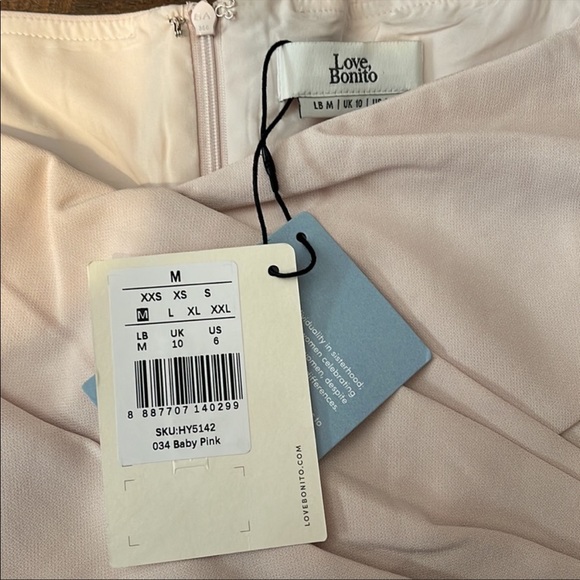 NWT Love Bonito pleated dress - Picture 4 of 4